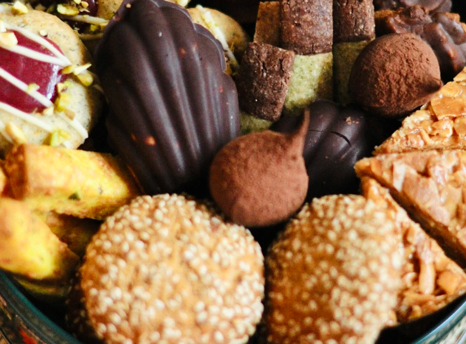 [Виктория Исакова] Коробочка с печеньем (2023)_0.png